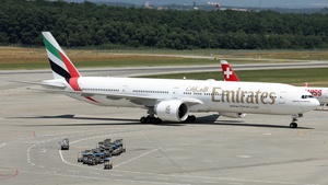 Photo of A6-EPA - Boeing 777-31H(ER) operated by Emirates