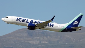 Photo of TF-ICL - Boeing 737 MAX 8 operated by Icelandair