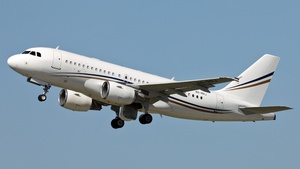 Photo of A6-RRJ - Airbus A319-115 operated by Rotana Jet Aviation