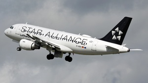 Photo of D-AIBH - Airbus A319-112 operated by Lufthansa