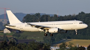 Photo of LZ-LAC - Airbus A320-231 operated by European Air Charter