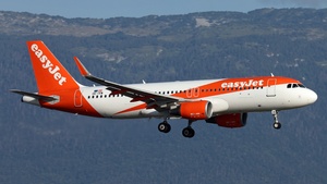 Photo of OE-IVW - Airbus A320-214 operated by easyJet Europe