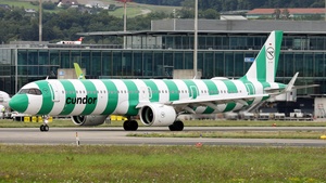 Photo of D-ANMY - Airbus A321-271NX operated by Condor