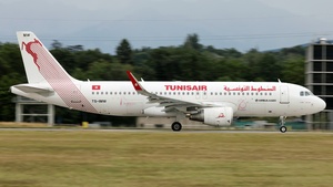Photo of TS-IMW - Airbus A320-214 operated by Tunisair
