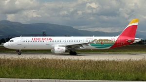 Photo of EC-JZM - Airbus A321-212 operated by Iberia