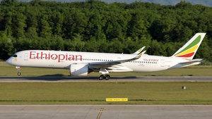 Photo with serial 310 - Airbus A350-941
