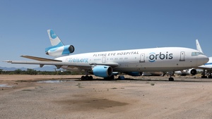 Photo of N220AU - McDonnell Douglas DC-10-10 operated by Project Orbis International