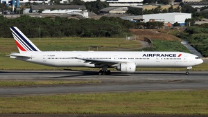 Photo of F-GZNR - Boeing 777-328(ER) operated by Air France