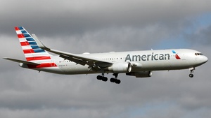 Photo of N385AM - Boeing 767-323(ER) operated by American Airlines
