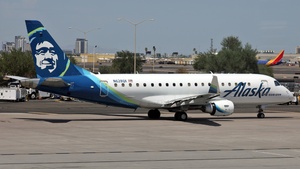 Photo of N628QX - Embraer ERJ-175LR operated by Alaska Airlines (opb Horizon Air)