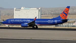 Photo of N808SY - Boeing 737-8BK operated by Sun Country Airlines