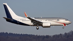 Photo of PH-GOV - Boeing 737-700(BBJ) operated by Government of the Netherlands