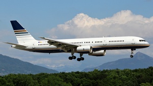 Photo of EC-HDS - Boeing 757-256 operated by Privilege Style