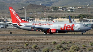 Photo of G-DRTR - Boeing 737-86N operated by Jet2