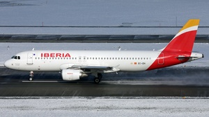 Photo with serial 2225 - Airbus A320-214
