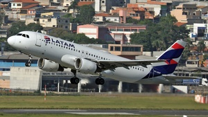 Photo with serial 3180 - Airbus A320-214