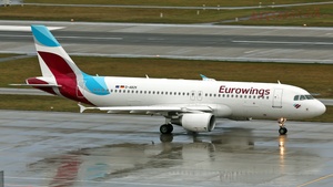 Photo of D-ABZK - Airbus A320-216 operated by Eurowings
