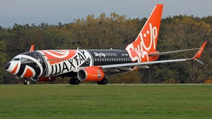 Photo of UR-SQE - Boeing 737-75C operated by SkyUp Airlines
