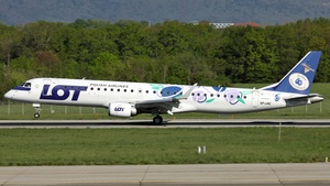 Photo of SP-LNC - Embraer ERJ-195LR operated by LOT Polish Airlines