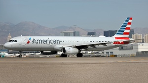 Photo of N560UW - Airbus A321-231 operated by American Airlines