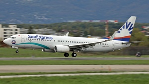 Photo of TC-TLI - Boeing 737-8FZ operated by SunExpress (opb Tailwind Airlines)