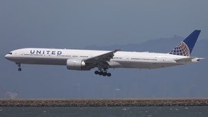 Photo of N2136U - Boeing 777-322(ER) operated by United Airlines