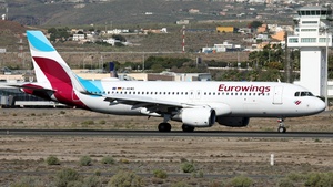 Photo of D-AEWG - Airbus A320-214 operated by Eurowings