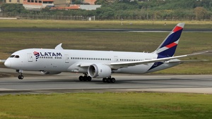 Photo of CC-BGQ - Boeing 787-9 Dreamliner operated by LATAM Airlines