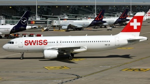 Photo of HB-IJI - Airbus A320-214 operated by Swiss International Air Lines