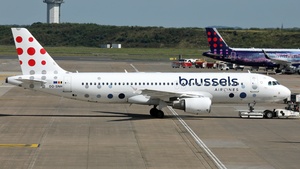 Photo of OO-SNH - Airbus A320-214 operated by Brussels Airlines