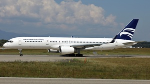Photo of TF-LLW - Boeing 757-223 operated by Loftleiðir Icelandic