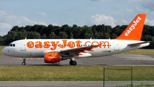 Photo of G-EZIK - Airbus A319-111 operated by easyJet