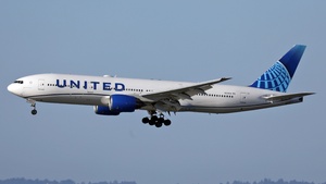 Photo of N209UA - Boeing 777-222(ER) operated by United Airlines