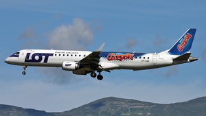 Photo of SP-LNB - Embraer ERJ-195LR operated by LOT Polish Airlines
