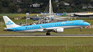Photo of PH-EZY - Embraer ERJ-190STD operated by KLM Cityhopper