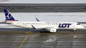 Photo of SP-LMA - Embraer ERJ-190STD operated by LOT Polish Airlines