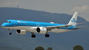 Photo of PH-NXN - Embraer ERJ-195-E2 operated by KLM Cityhopper