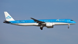 Photo of PH-NXE - Embraer ERJ-195-E2 operated by KLM Cityhopper