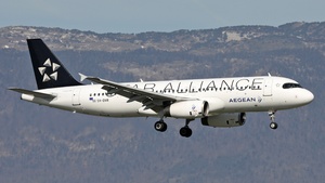 Photo of SX-DVR - Airbus A320-232 operated by Aegean Airlines