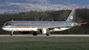 Photo of JY-AYT - Airbus A321-231 operated by Royal Jordanian Airlines