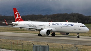 Photo of TC-LSN - Airbus A321-271NX operated by Turkish Airlines
