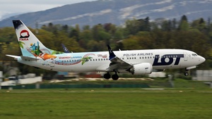 Photo of SP-LVL - Boeing 737 MAX 8 operated by LOT Polish Airlines