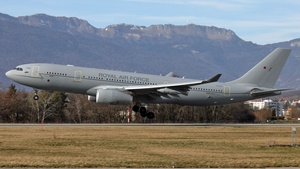 Photo of ZZ330 - Airbus A330-243(MRTT) Voyager KC.2 operated by Royal Air Force