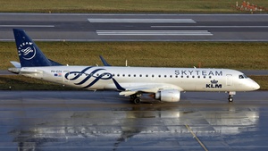 Photo of PH-EZX - Embraer ERJ-190STD operated by KLM Cityhopper