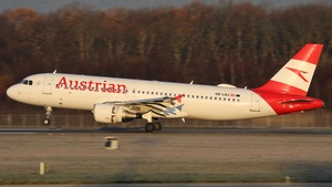 Photo of OE-LBJ - Airbus A320-214 operated by Austrian Airlines