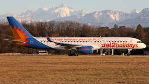 Photo of G-LSAN - Boeing 757-2K2 operated by Jet2