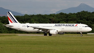 Photo of F-GTAH - Airbus A321-211 operated by Air France