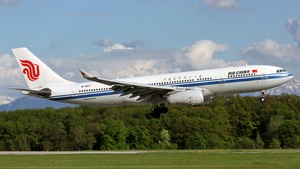 Photo of B-6117 - Airbus A330-243 operated by Air China