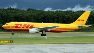 Photo of D-AEAK - Airbus A300B4-622R(F) operated by European Air Transport