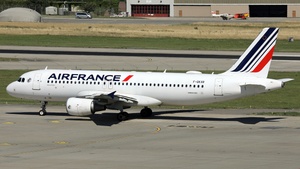 Photo of F-GKXR - Airbus A320-214 operated by Air France